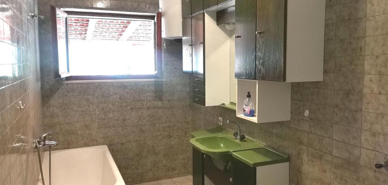 Appartement Big House For 14 People In Centre Of Lumbarda Extérieur photo